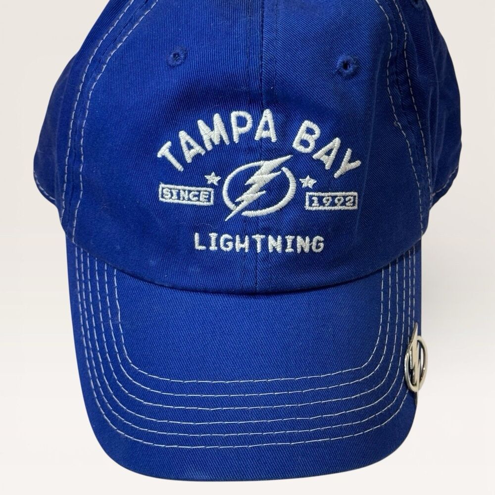 Tampa Bay Lightning Retro Dad Hat w/ Enamel Pin - Licensed